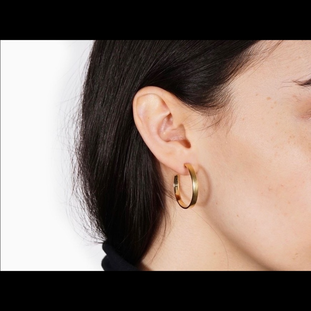 Mejuri Boyfriend Hoops
